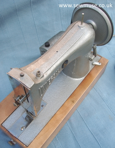 Universal Sewing Machine